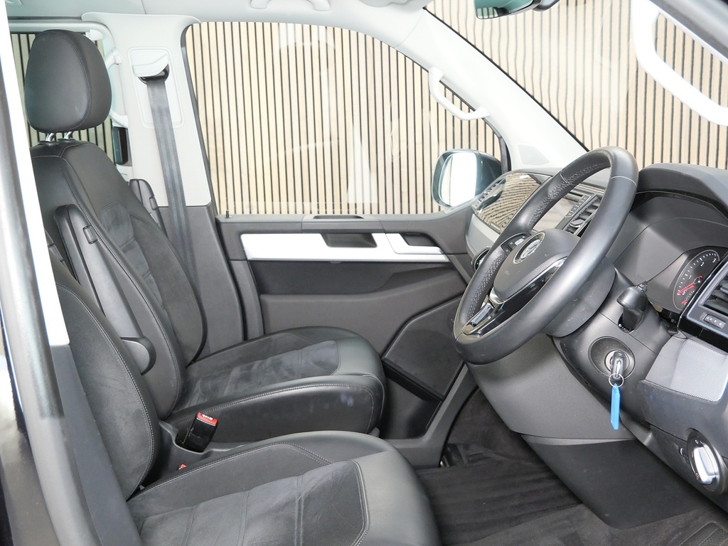 Volkswagen Caravelle 2.0 Bitdi Bluemotion Tech Executive Black #25