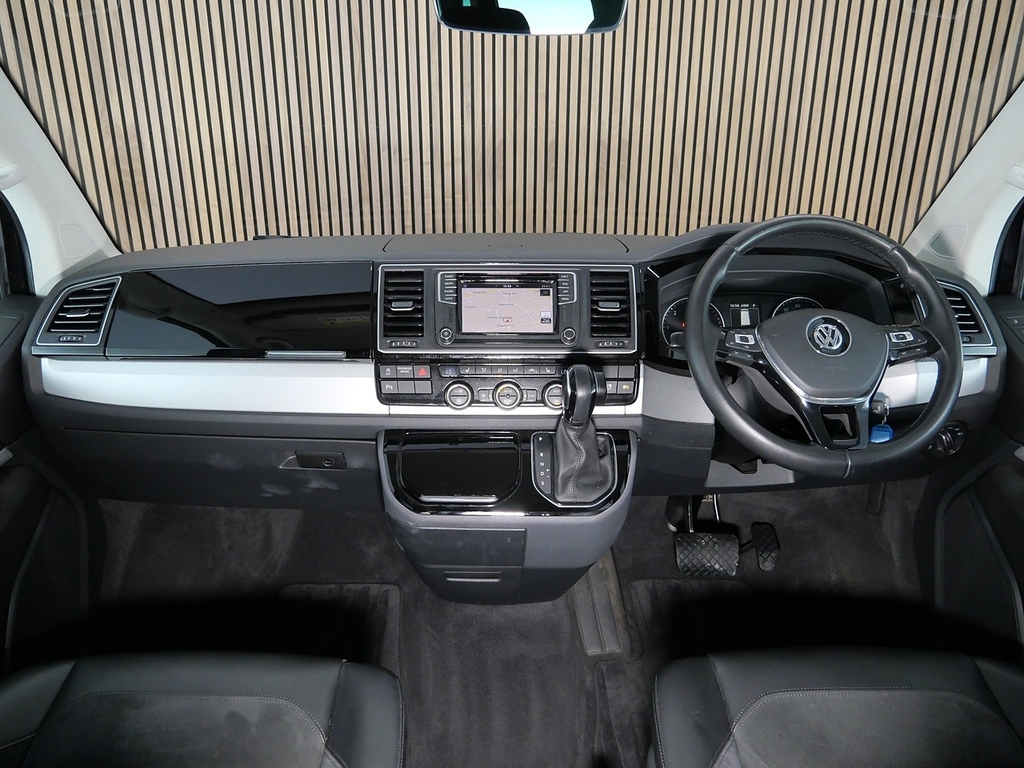 Volkswagen Caravelle 2.0 Bitdi Bluemotion Tech Executive Black #26