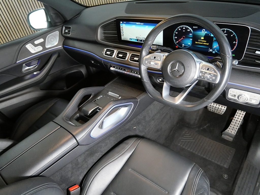 Mercedes-Benz GLE Class 2.0 Gle300d Amg Line Premium Plus Suv White #3