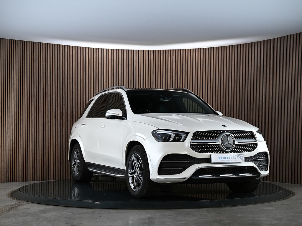 Mercedes-Benz GLE Class 2.0 Gle300d Amg Line Premium Plus Suv White #4