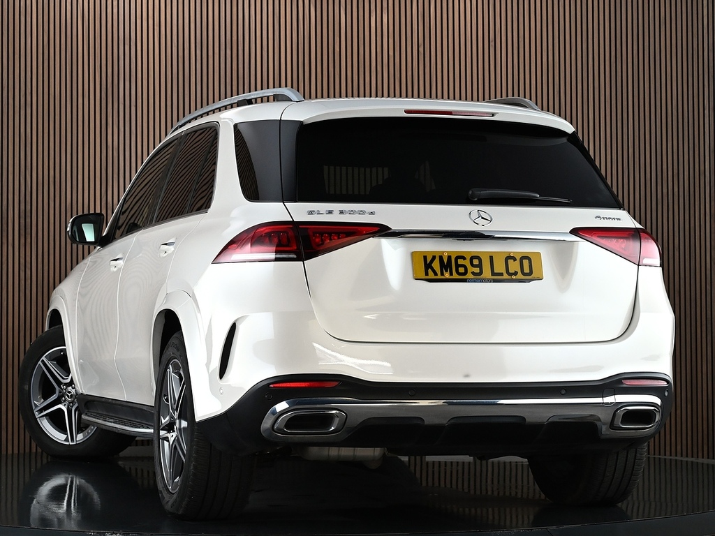 Mercedes-Benz GLE Class 2.0 Gle300d Amg Line Premium Plus Suv White #2