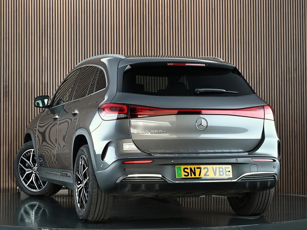 Mercedes-Benz EQA Eqa 250 70.5Kwh Amg Line Premium Suv Electr Grey #2