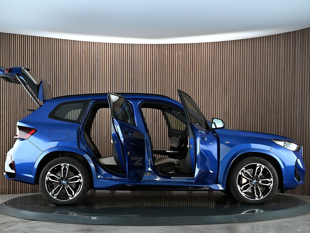 BMW X1 Xdrive 25E Xline Step Black #12