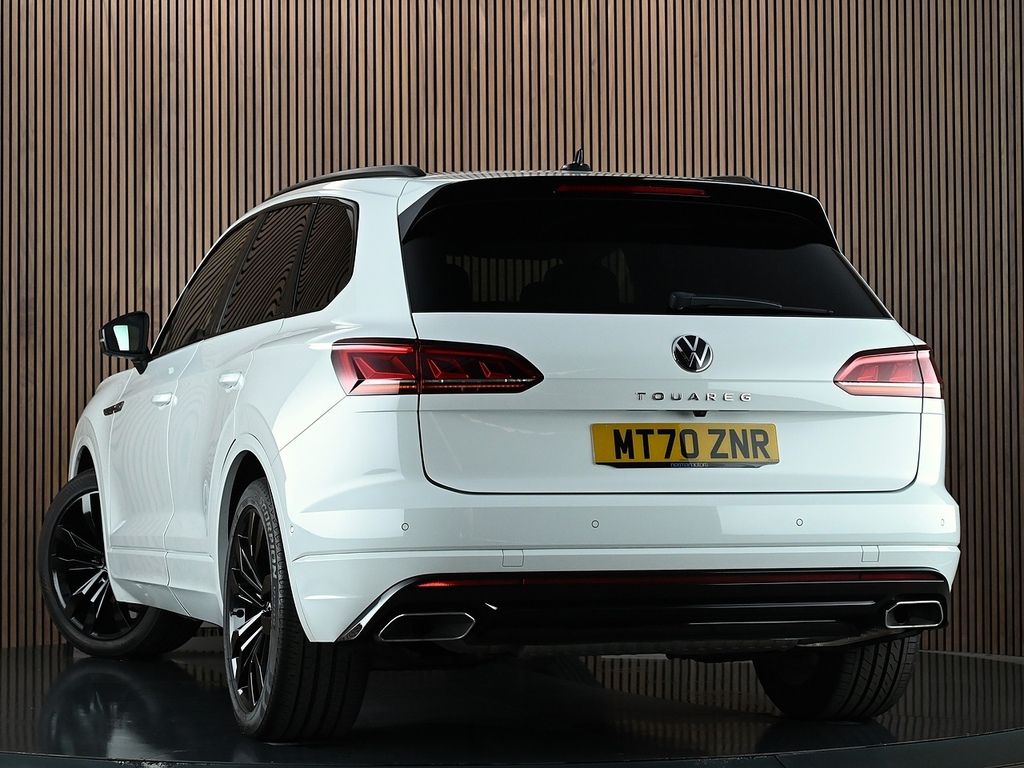 Volkswagen Touareg 3.0 Tdi V6 Black Edition Suv Tiptronic White #2