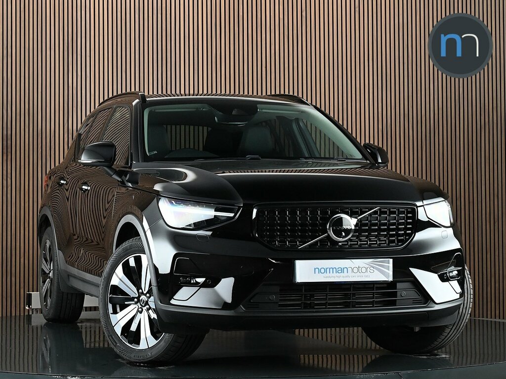 Volvo XC40 1.5H T5 Recharge 10.7Kwh Ultimate Dark Suv Pet Black
