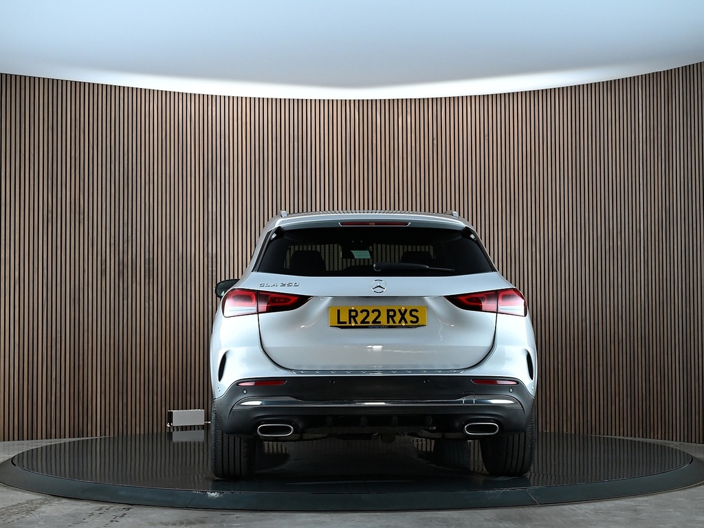 Mercedes-Benz GLA Class Amg Line Black #8