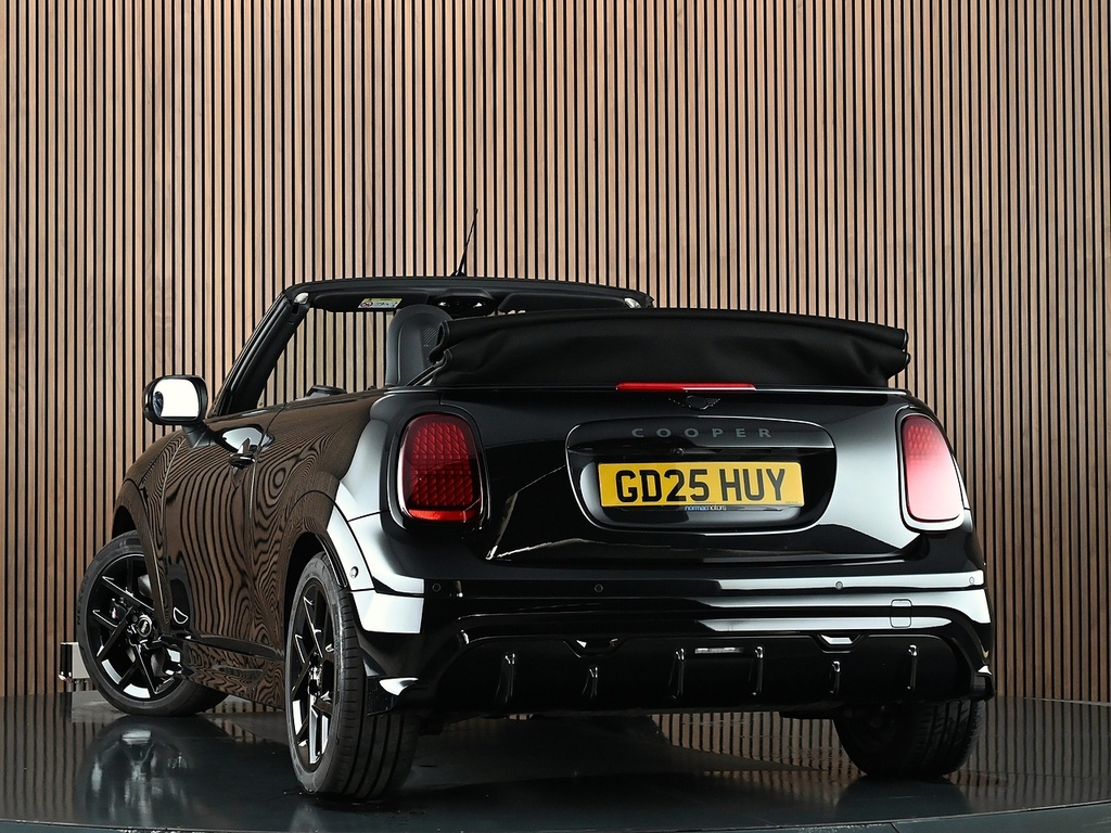 Mini Convertible 2.0C Sport Convertible Steptronic Euro Black #2
