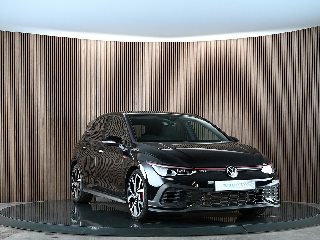 Volkswagen Golf 2.0 Tsi Gti Clubsport Hatchback Dsg Eur Black #4