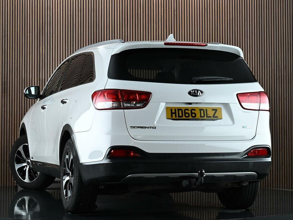 Kia Sorento 2.2 Crdi Kx-2 Suv Awd Euro 6 Ss White #2