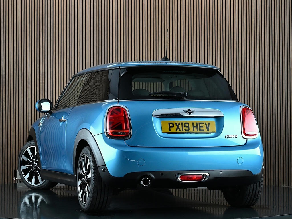 Mini Hatch 1.5 Cooper Exclusive Hatchback Steptron PX19HEV Blue #2