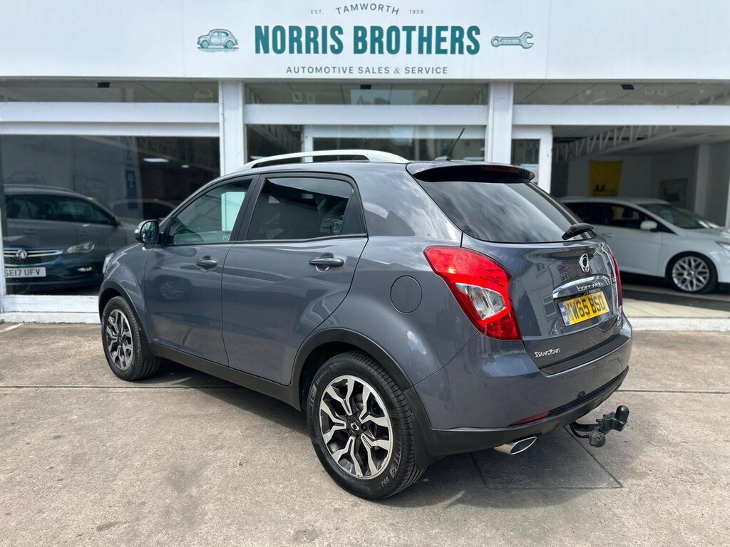 SsangYong Korando Suv 2.0D Elx4 T-tronic 4Wd Euro 5 201565 Grey #4