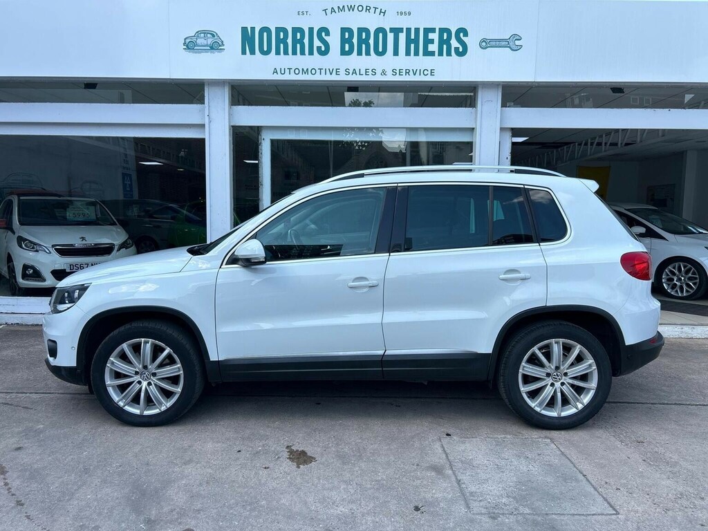 Volkswagen Tiguan Suv 2.0 Tdi Bluemotion Tech Match Edition 4Wd Euro CV16WFM White #6