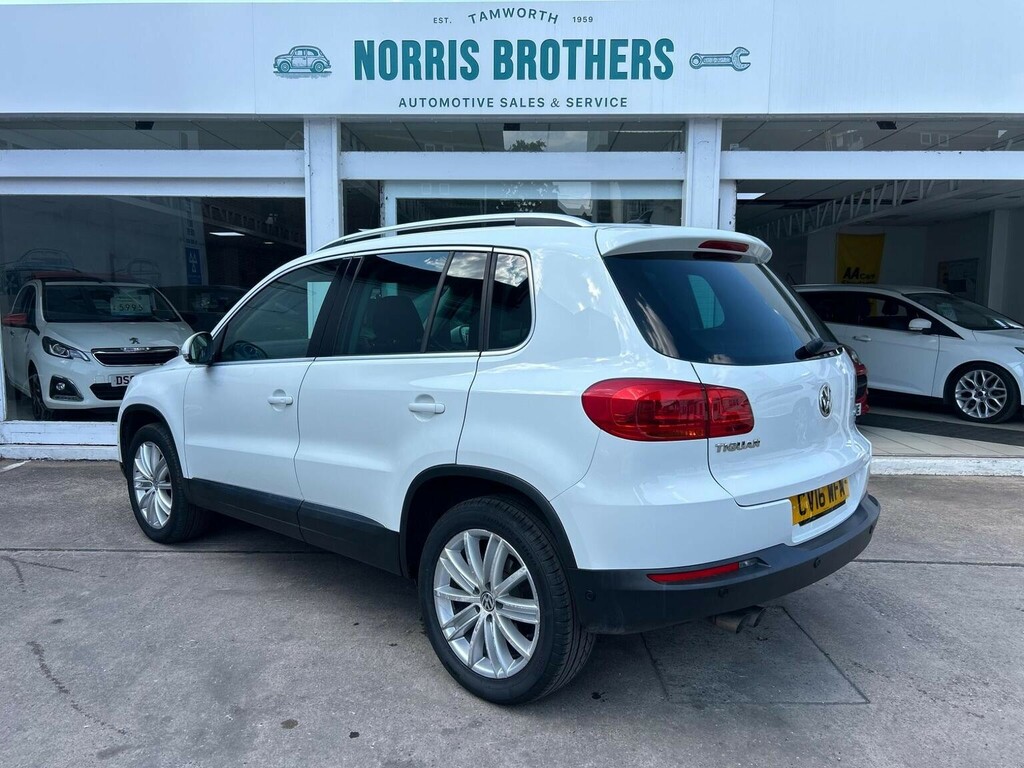 Volkswagen Tiguan Suv 2.0 Tdi Bluemotion Tech Match Edition 4Wd Euro CV16WFM White #4