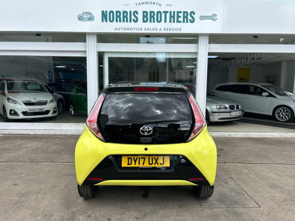 Toyota Aygo 2017 17 1.0  #8