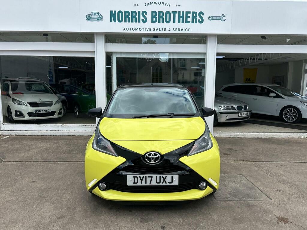 Toyota Aygo 1.0 Vvt-i X-cite 3 Yellow Bi-tone Euro 6 Yellow #2
