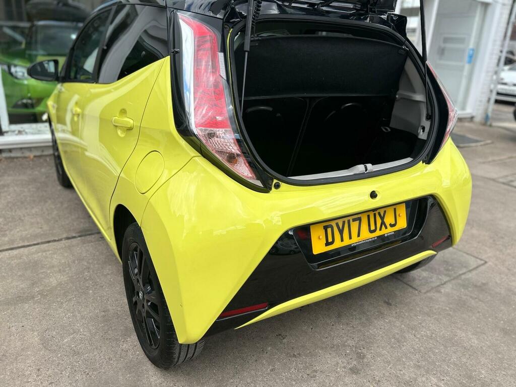 Toyota Aygo 2017 17 1.0  #9