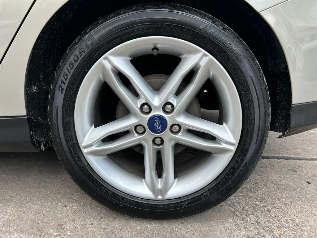 Ford Focus 1.0T Ecoboost Zetec Euro Silver #13