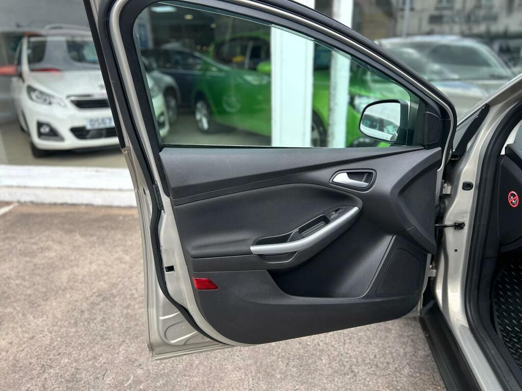 Ford Focus 1.0T Ecoboost Zetec Euro Silver #23