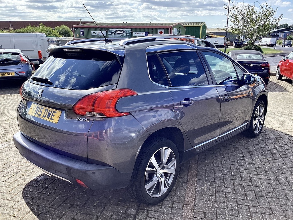 Peugeot e-2008 2008 Crossway E-hdi Ss Black #8