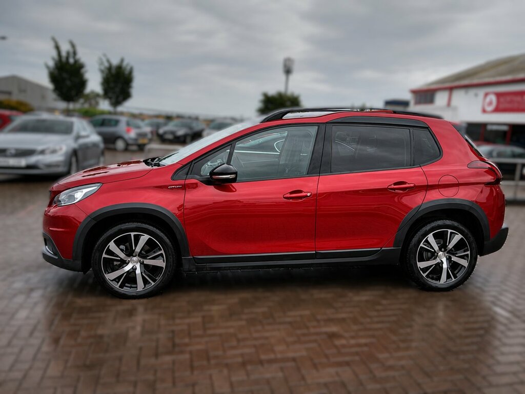 Peugeot 2008 Puretech Gt Line Red #5