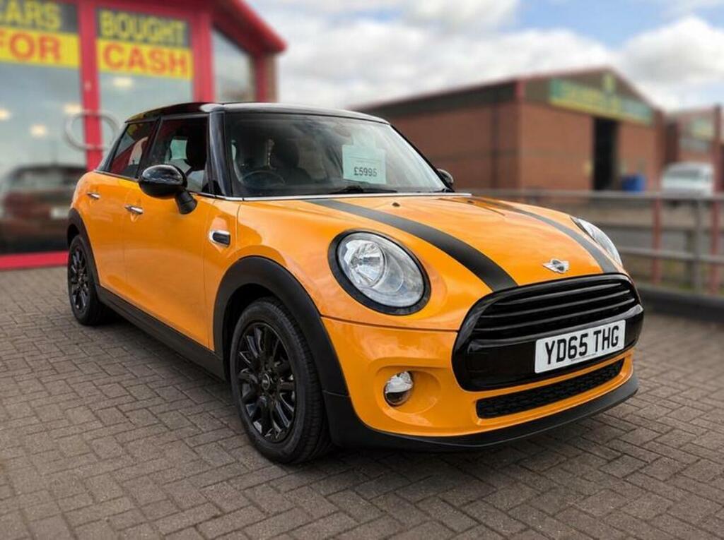 Mini Hatch Cooper D Orange #2
