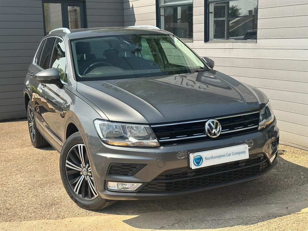 Volkswagen Tiguan 2.0 Tdi Bluemotion Tech Se Dsg 4Motion Euro 6 Ss AK66JHE #5