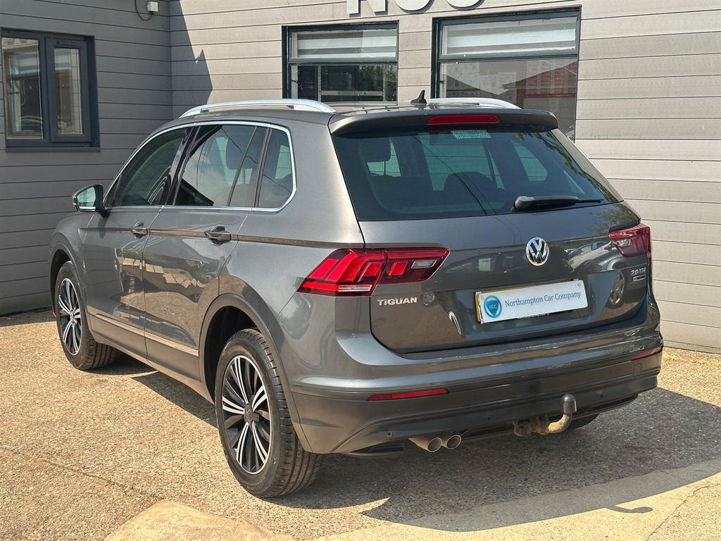 Volkswagen Tiguan 2.0 Tdi Bluemotion Tech Se Dsg 4Motion Euro 6 Ss AK66JHE #2