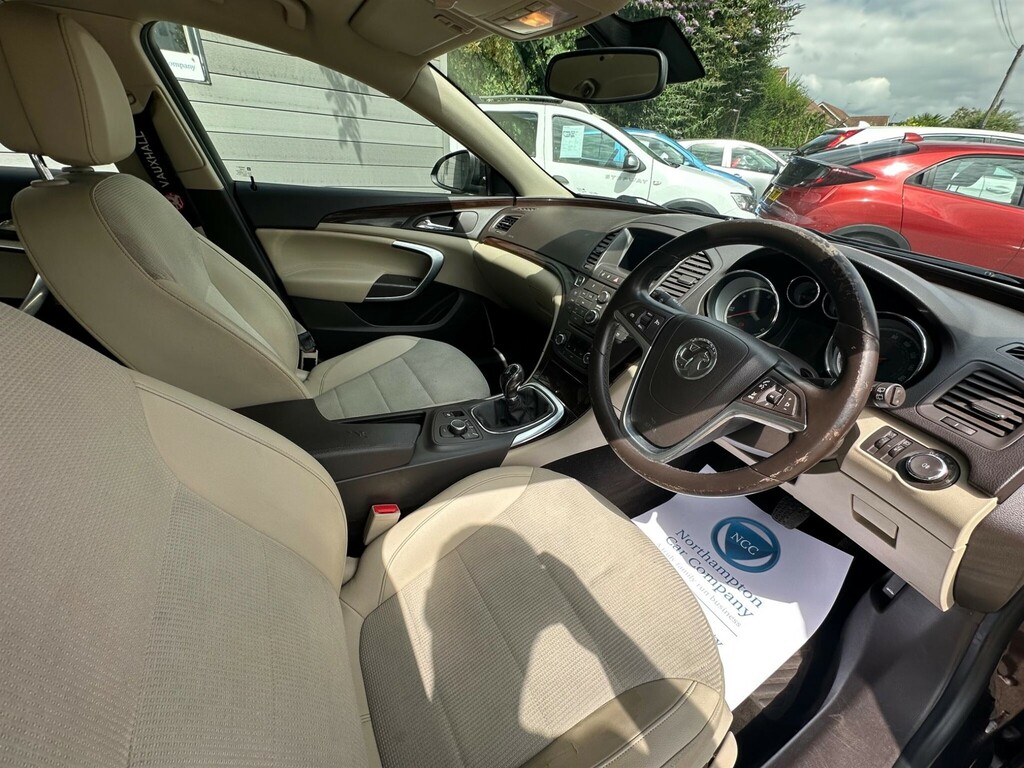 Vauxhall Insignia 2.0 Cdti Exclusiv Sports Tourer Blue #3