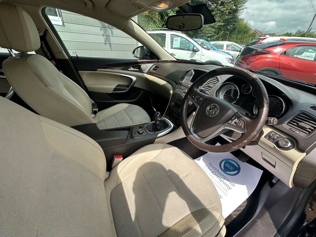 Vauxhall Insignia 2.0 Cdti Exclusiv Sports Tourer Blue #21
