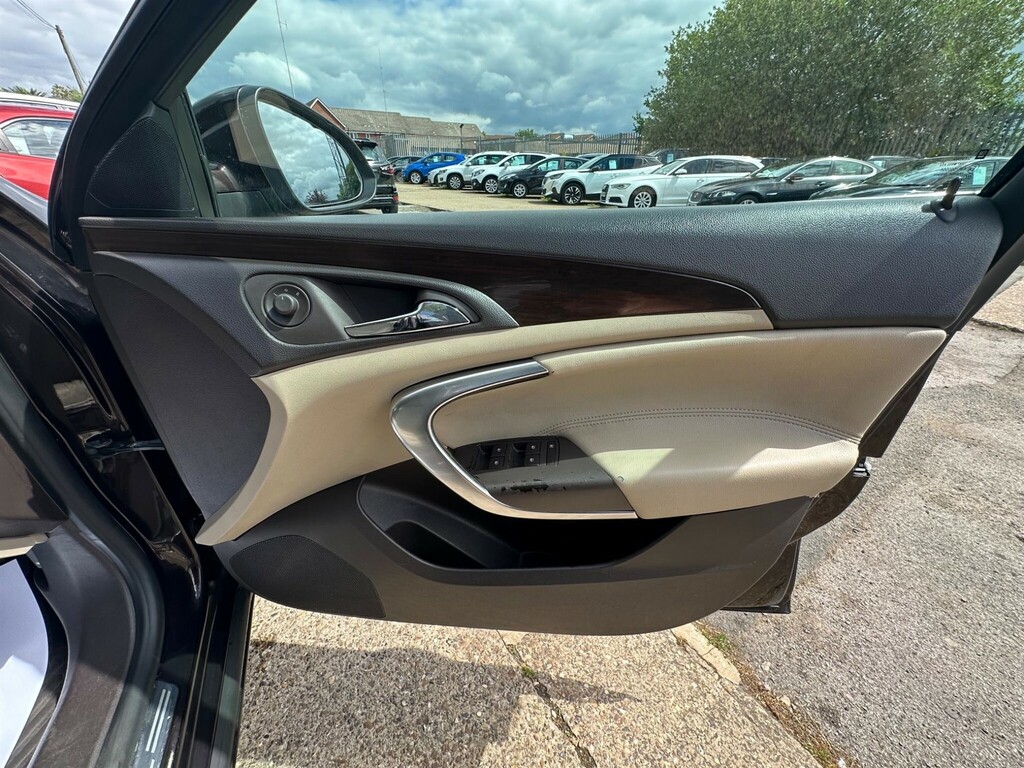 Vauxhall Insignia 2.0 Cdti Exclusiv Sports Tourer Blue #27