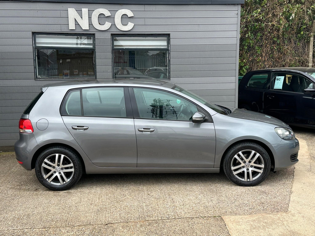 Volkswagen Golf 1.6 Tdi Se Hatchback Euro 5 105 #6