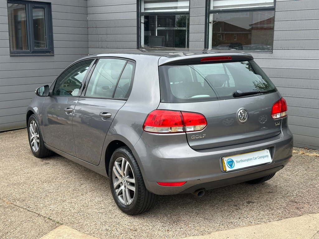 Volkswagen Golf 1.6 Tdi Se Hatchback Euro 5 105 #2