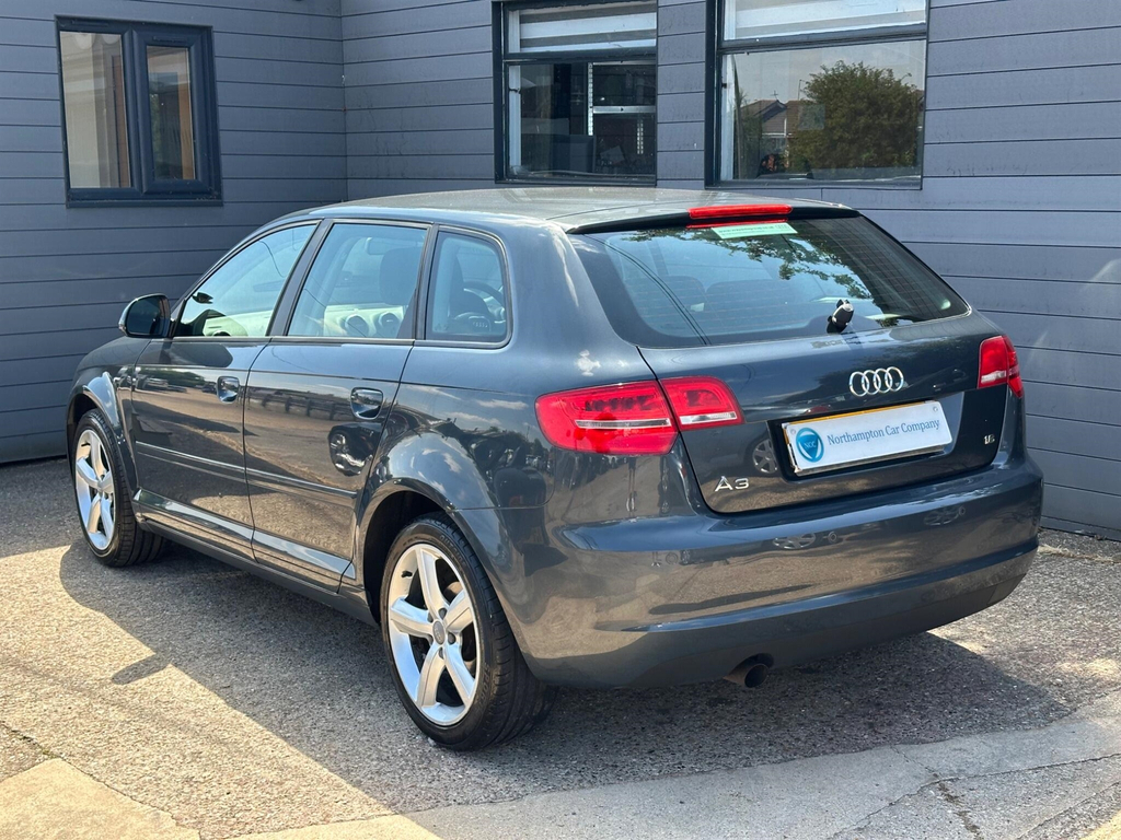 Audi A3 1.9 Tdi E Sport Red #2