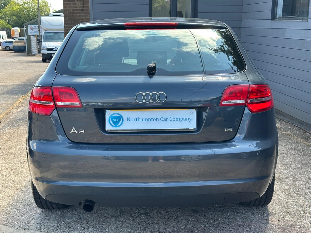 Audi A3 1.9 Tdi E Sport Red #11
