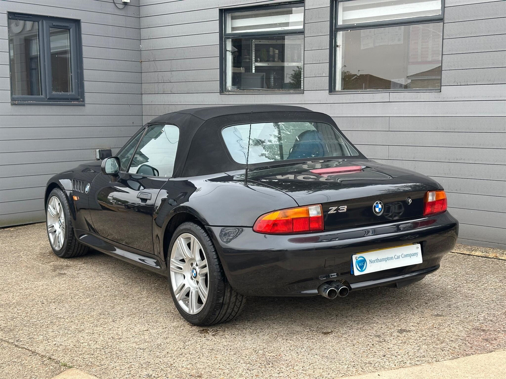 BMW Z3 I Blue #16