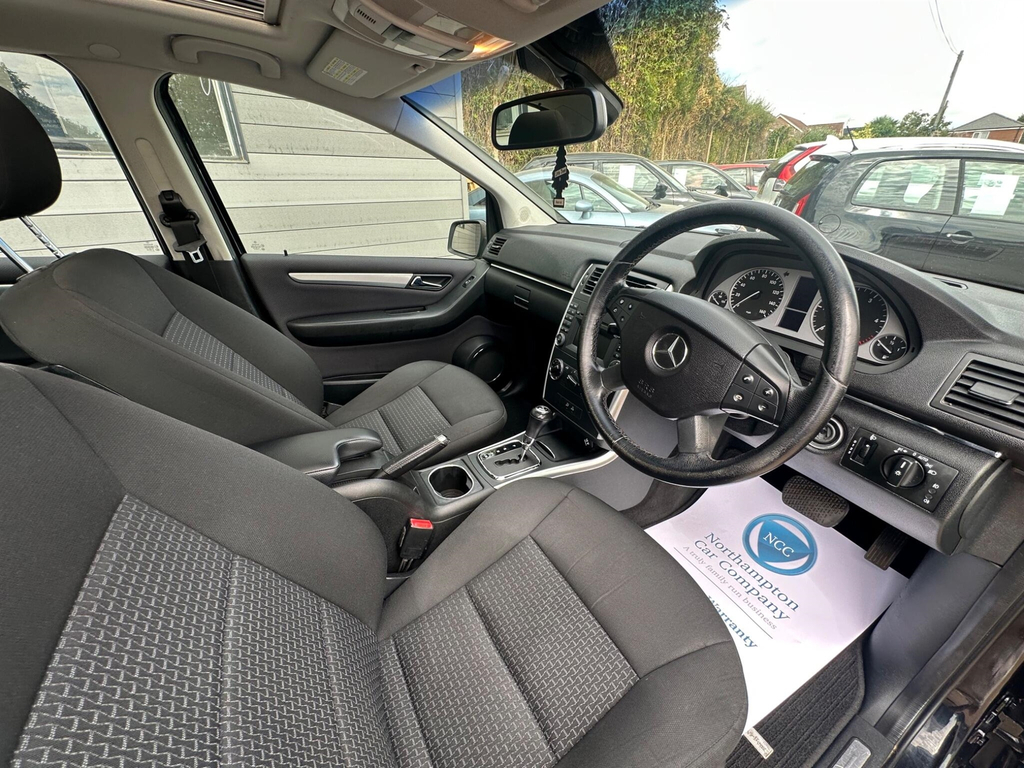 Mercedes-Benz B Class 1.5 B150 Sport Black #3