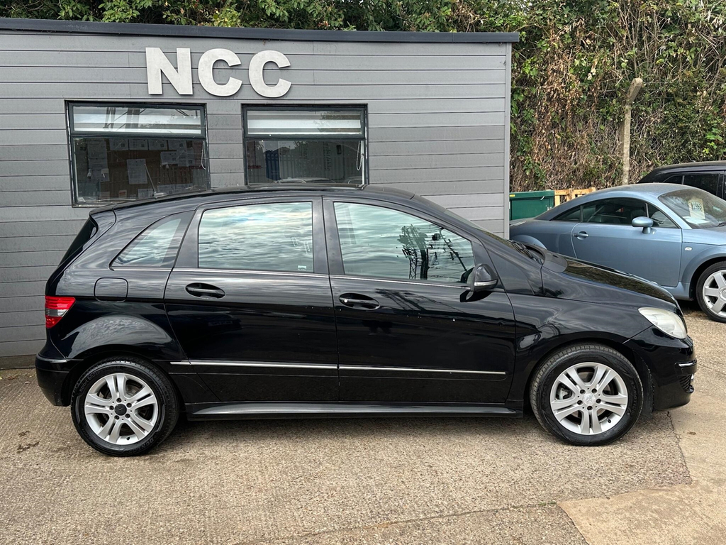 Mercedes-Benz B Class 1.5 B150 Sport Black #6