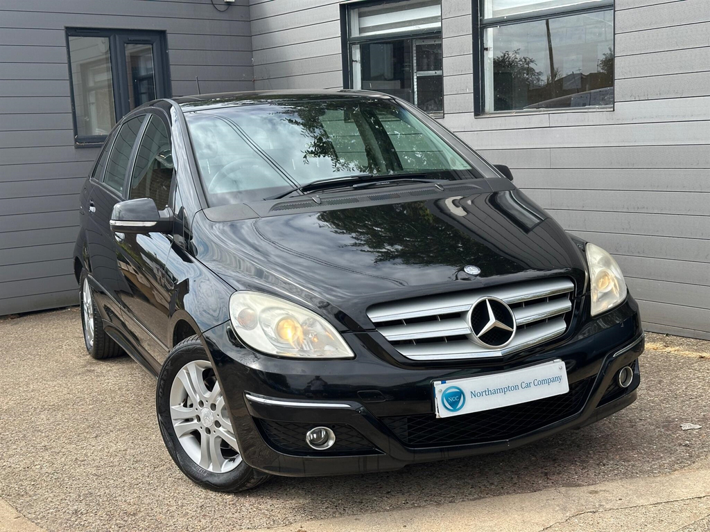 Mercedes-Benz B Class 1.5 B150 Sport Black #4