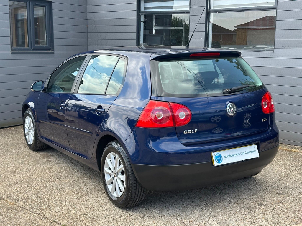 Volkswagen Golf 1.9 Tdi Match #2