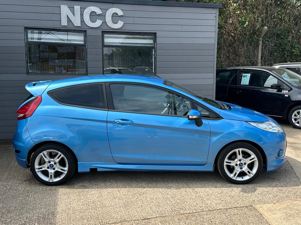 Ford Fiesta 1.6 Tdci Zetec S Euro 5  #6