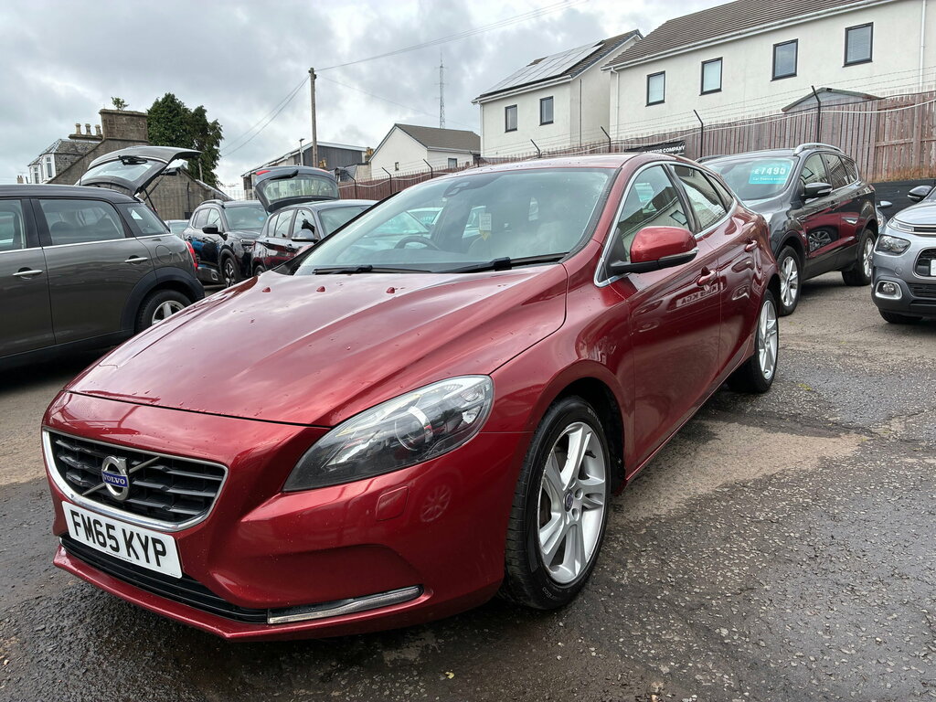 Volvo V40 2.0 D4 Se Lux Nav Hatchback Geartronic Red #4