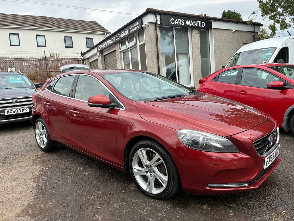 Volvo V40 2.0 D4 Se Lux Nav Hatchback Geartronic Red