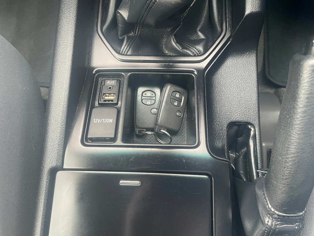 Toyota Land Cruiser Land Cruiser Lc3 D-4d White #16