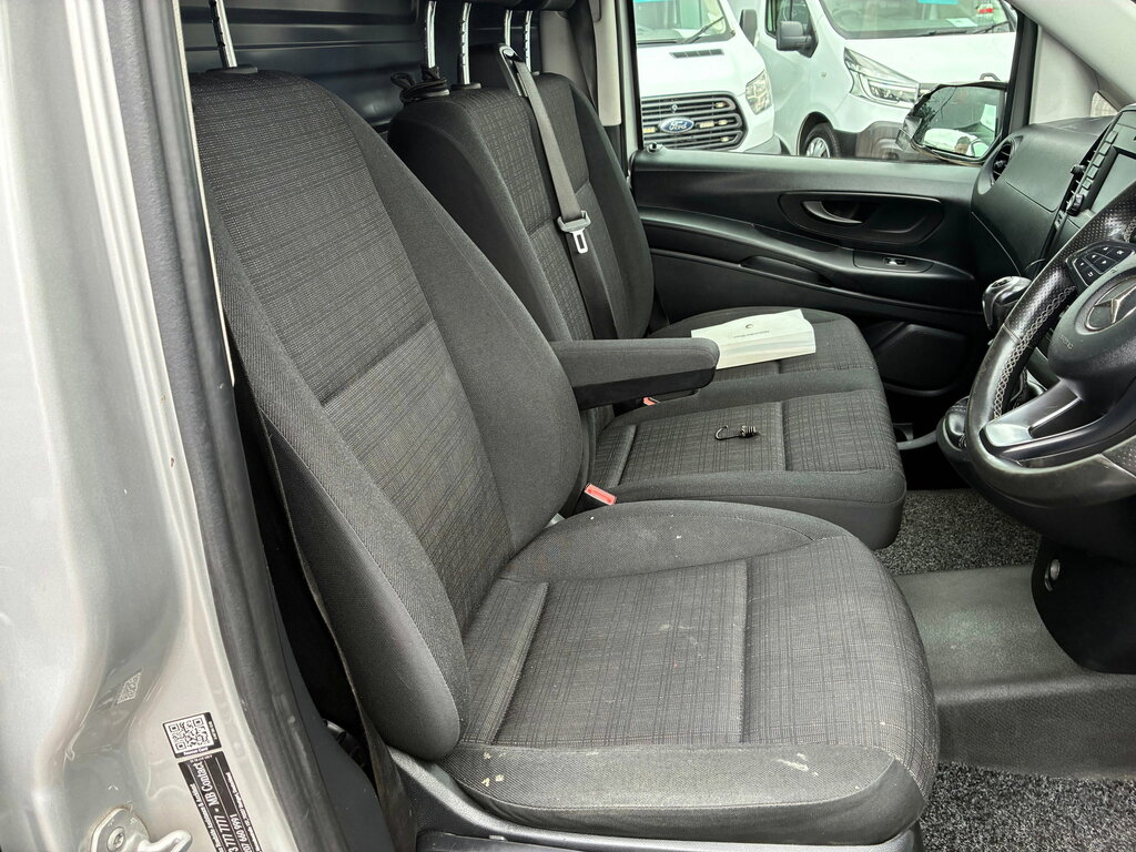 Mercedes-Benz Vito 2.1 114 Bluetec Select Black #12