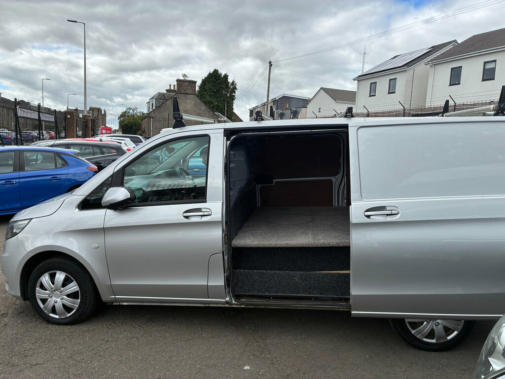 Mercedes-Benz Vito 2.1 114 Bluetec Select Black #9