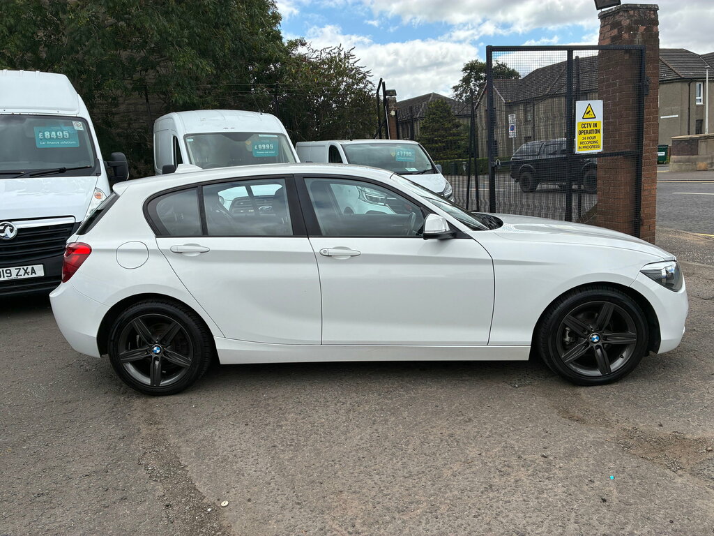 BMW 1 Series Sport Plus White #4