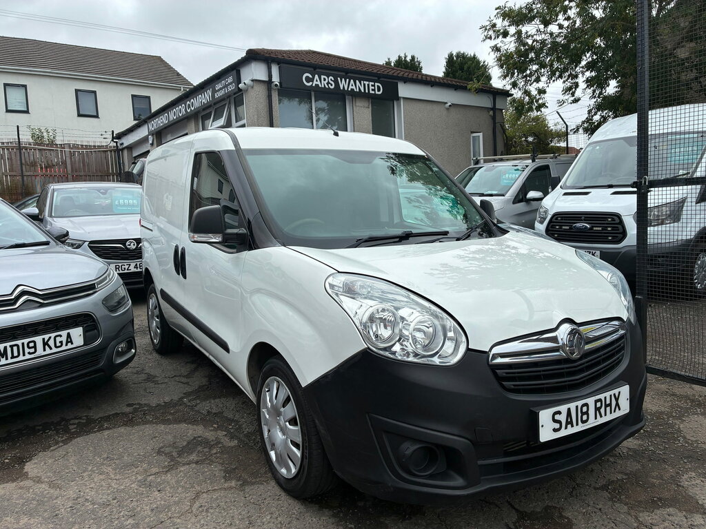 Vauxhall Combo Diesel White #4