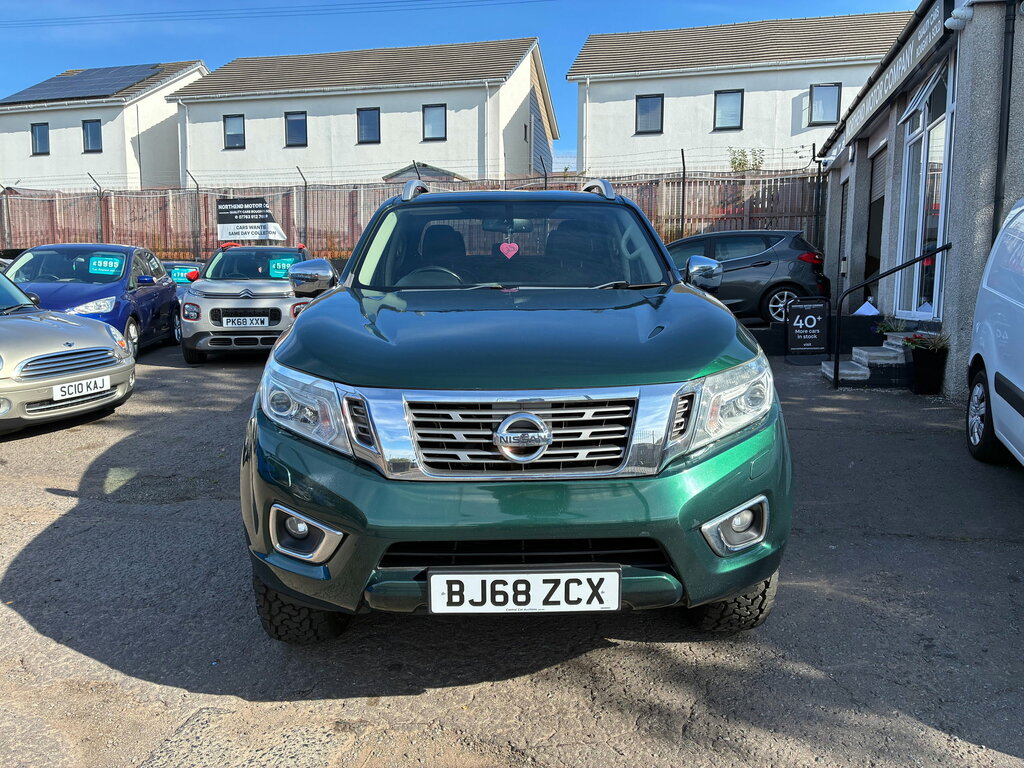 Nissan Navara 2.3 Dci Tekna Pickup Double Cab 4W Green #3