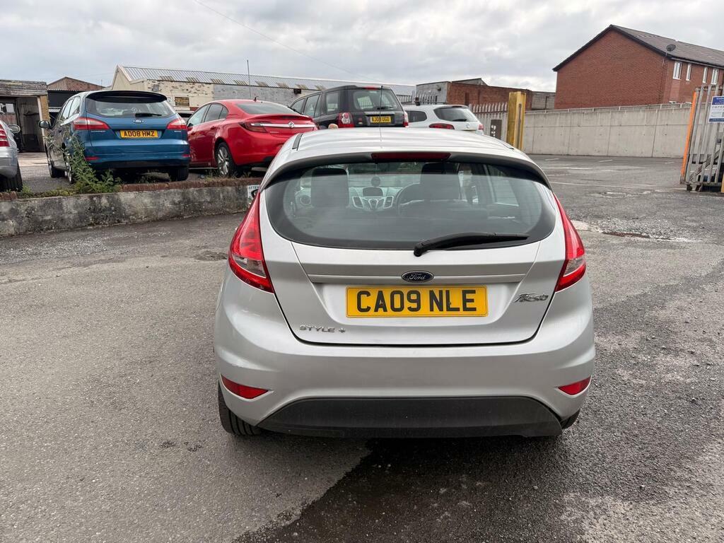Ford Fiesta 1.25 Style Silver #6