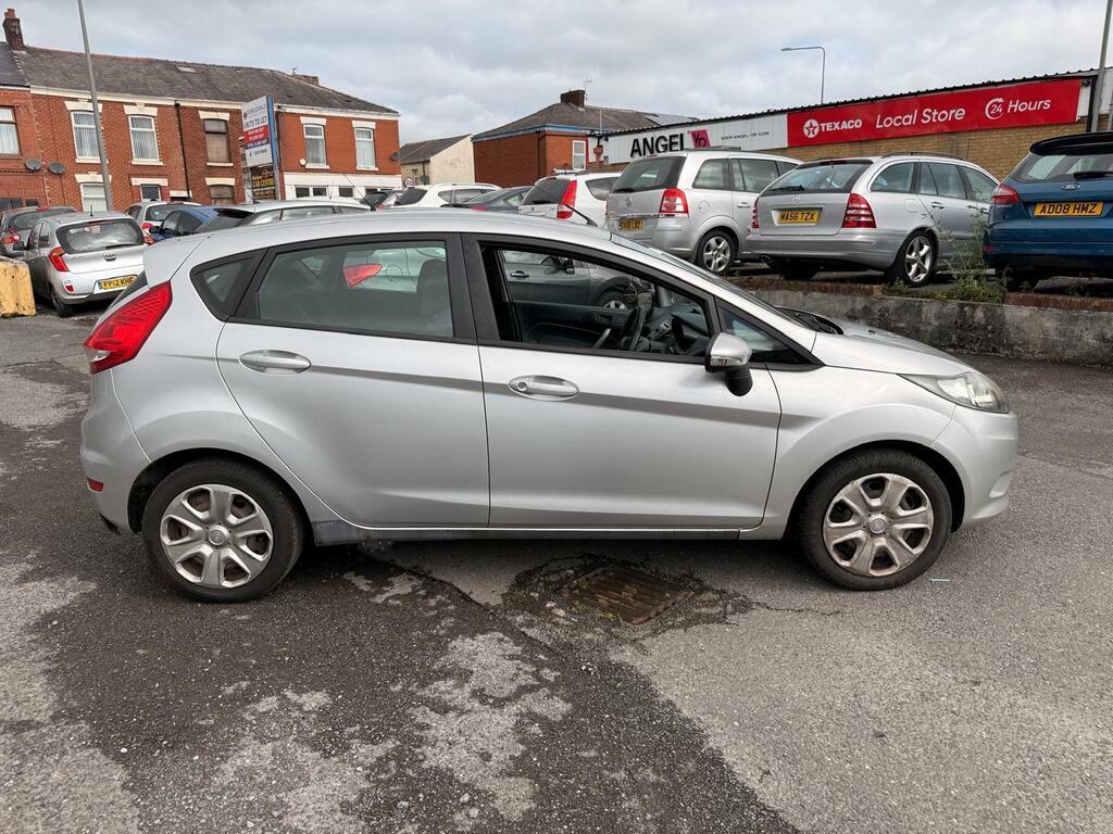 Ford Fiesta 1.25 Style Silver #4